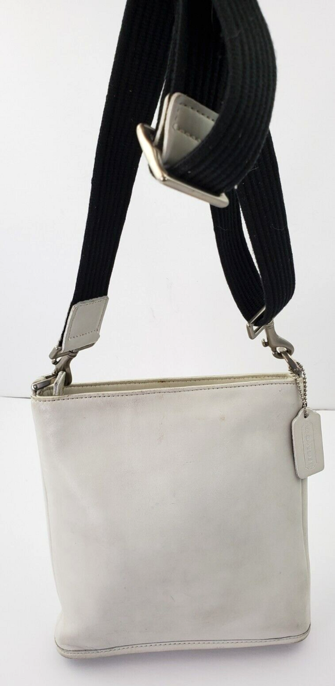 Vintage Coach 9433 White Swingpack Metro Bucket Crossbody Bag 1999/Y2K Rare